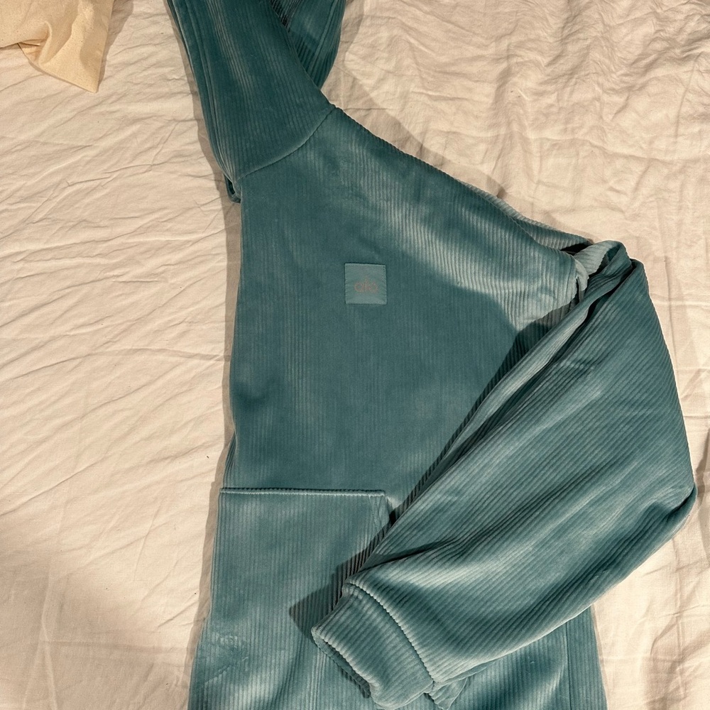 ALO Yoga Aqua Textured Hoodie